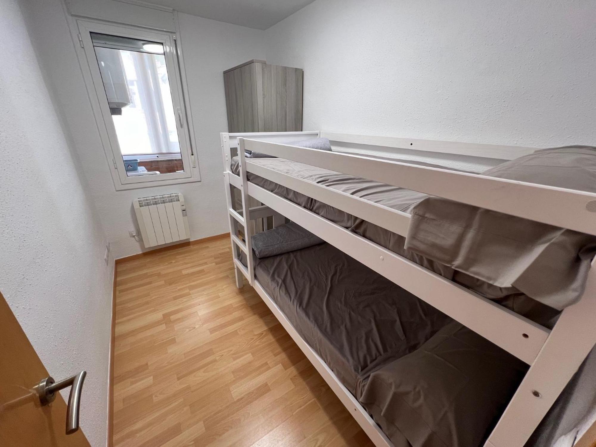 Reformat Al Bergueda 6p Apartment